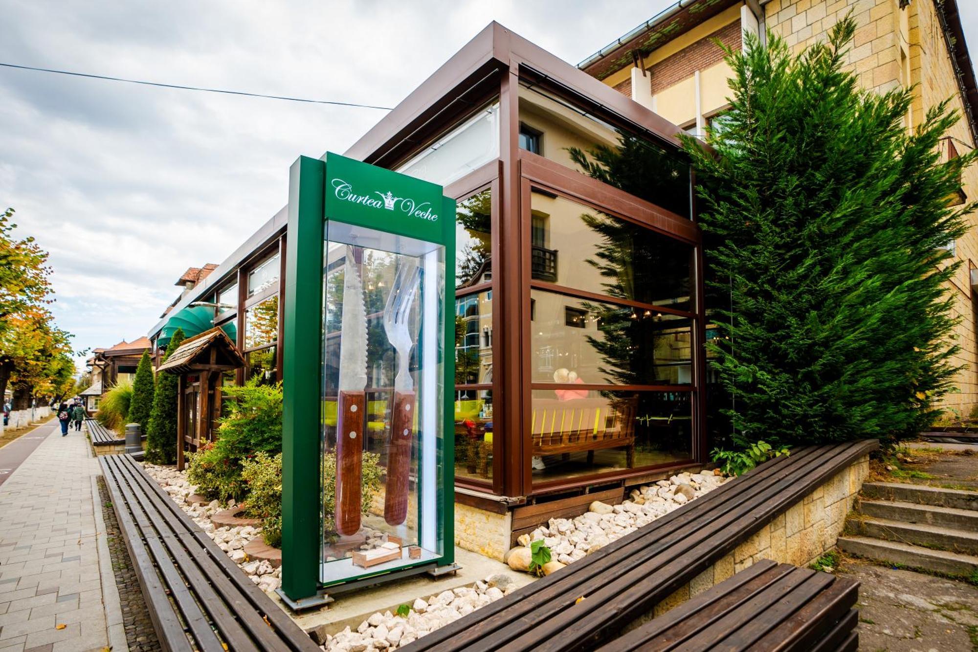 Hotel Curtea Veche Curtea de Argeş Exteriör bild